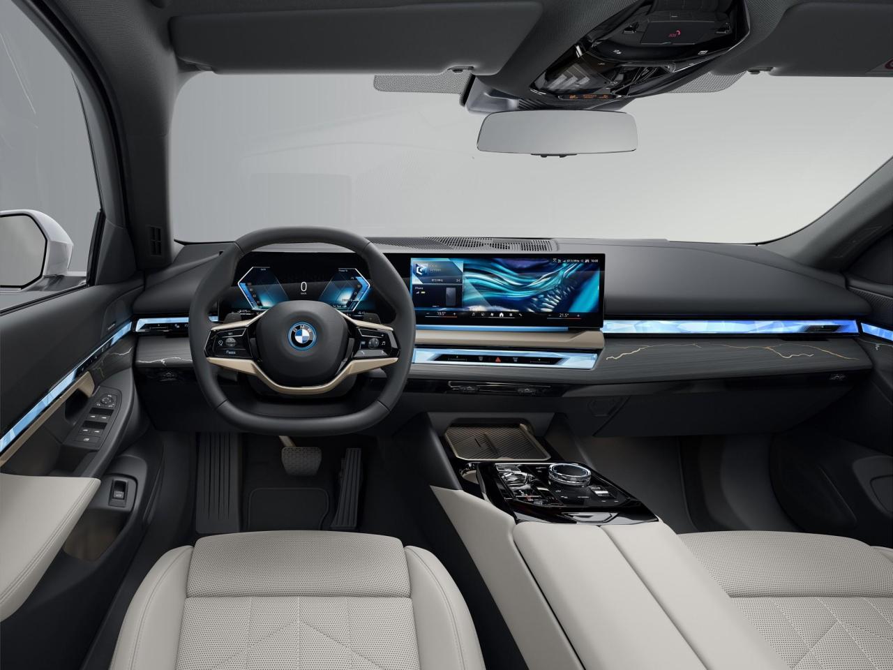 P90536912_lowRes_the-new-bmw-530e-tou.thumb.jpg.8dd0d9ab93712dee8f2b621a102578a3.jpg