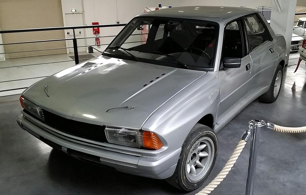 Peugeot305V6(1).thumb.jpg.341aab2b020abf593321d2bbd8fc836d.jpg