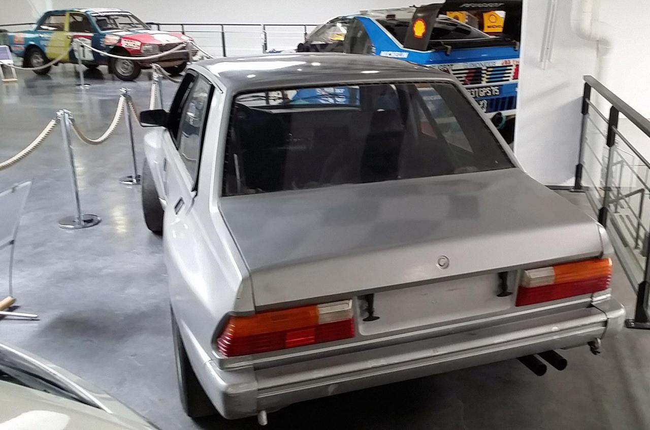 Peugeot305V6(2).thumb.jpg.4887f1c107c0b4e1f1b9f60b98b35cfa.jpg