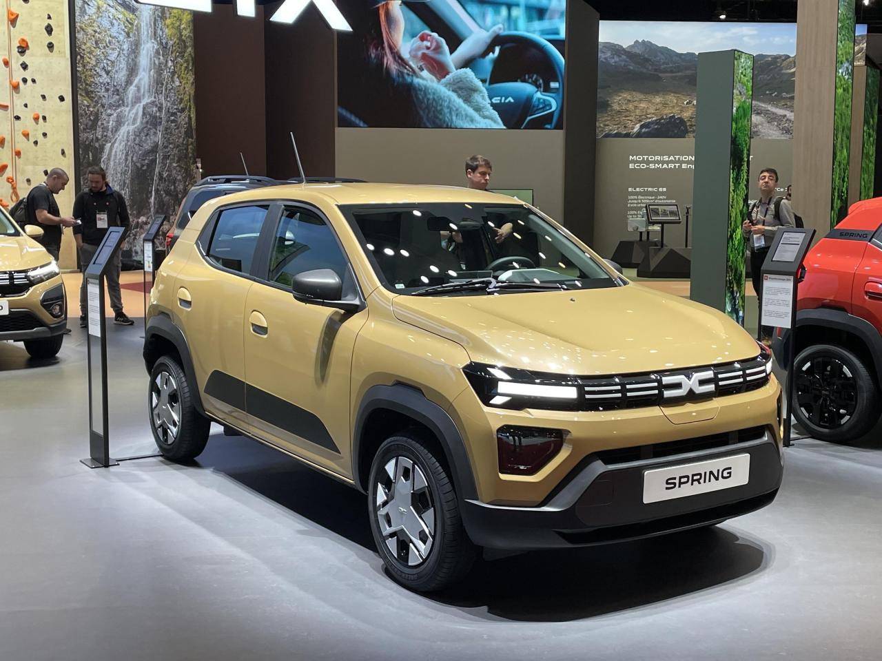 S0-presentation-video-nouvelle-dacia-spring-metamorphose-insuffisante-791347.thumb.jpg.783af7f765d420a4fe04f6f62fb57184.jpg