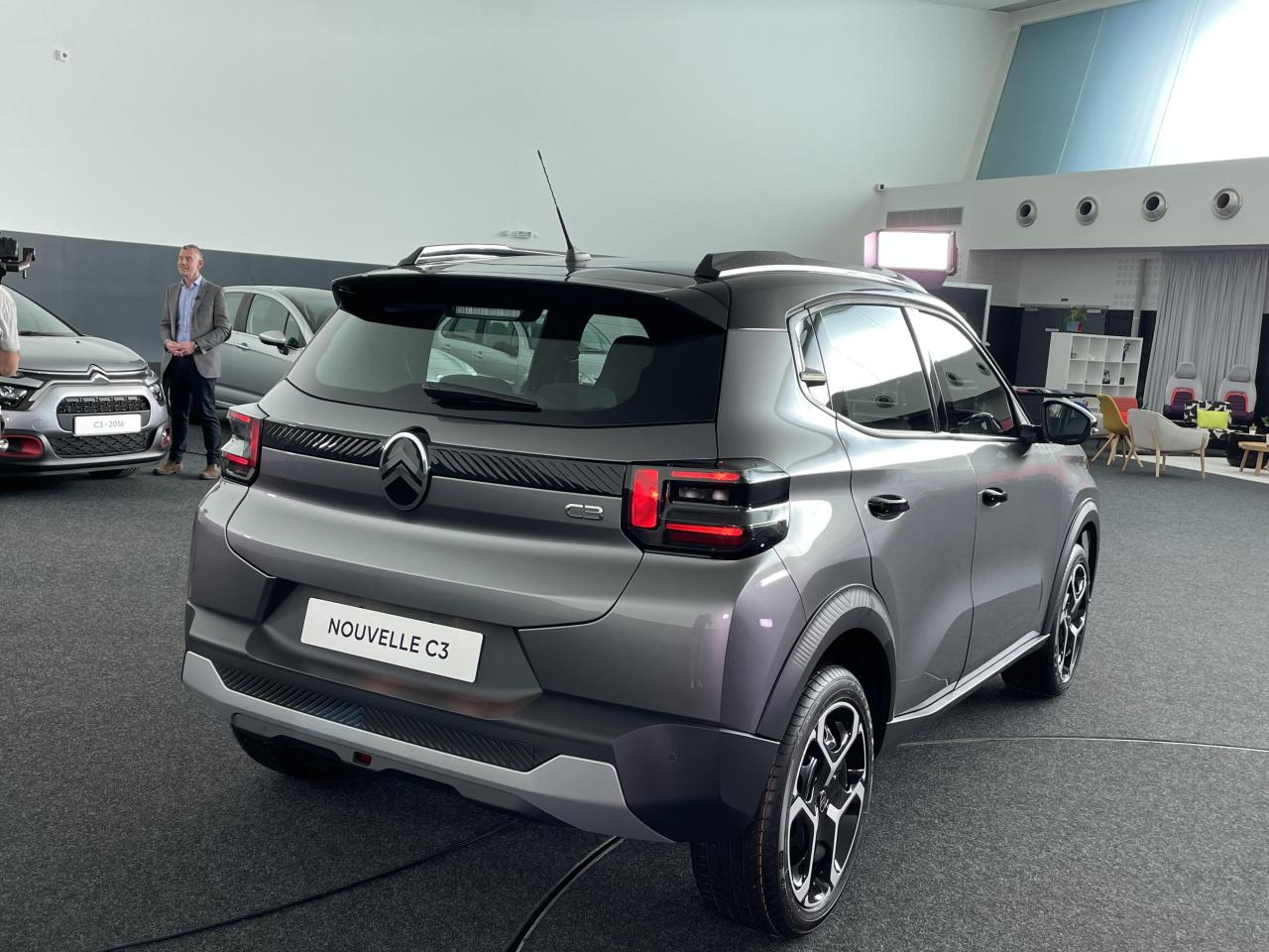 S0-reportage-video-les-secrets-de-la-nouvelle-citroen-c3-788711.thumb.jpg.8359d1145618753e56ca717ccb675efa.jpg