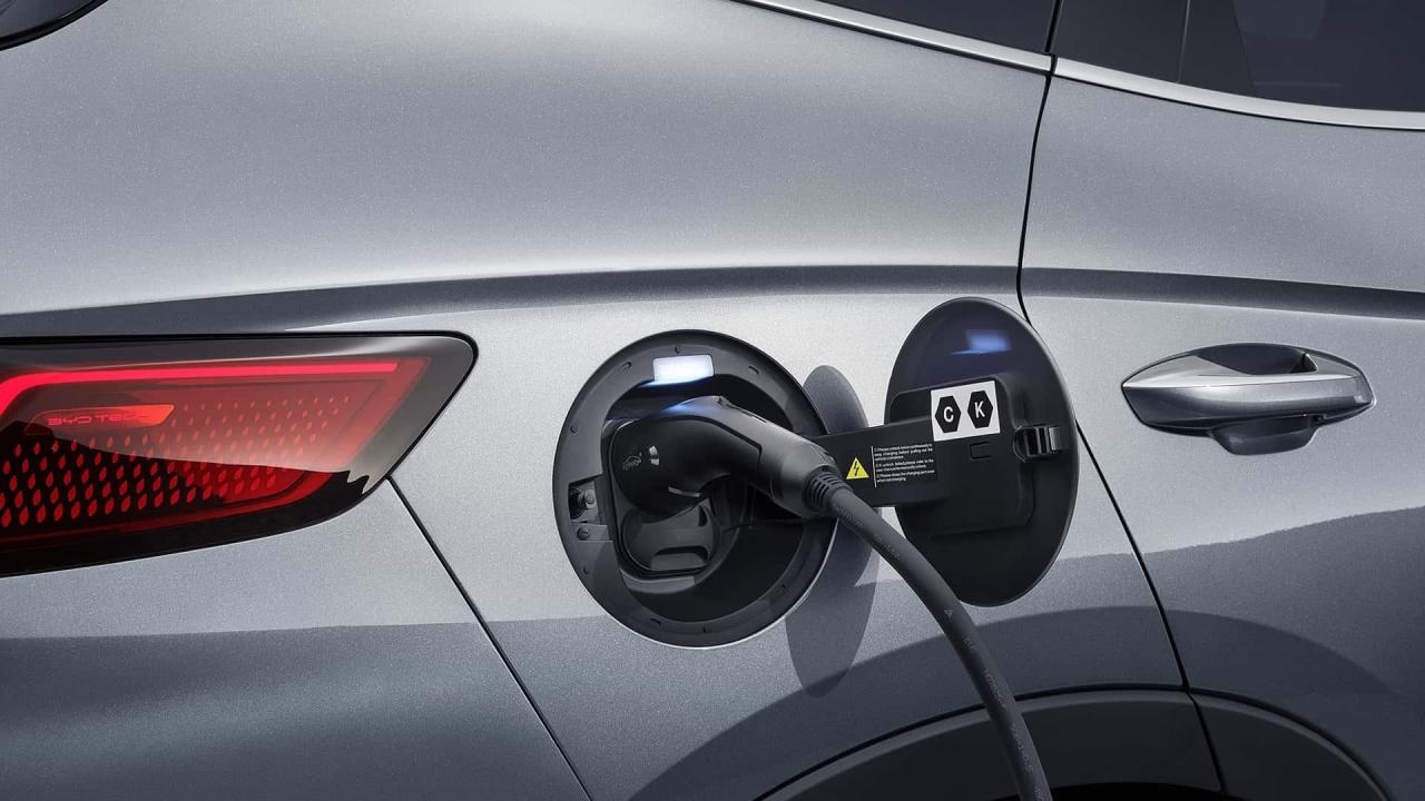 byd-seal-u-dm-i(5).thumb.jpg.4eee74de13a713d377a1c7ef6139a487.jpg