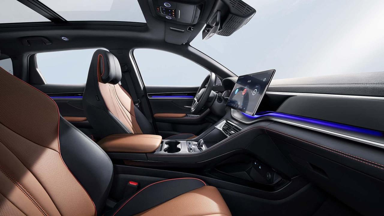 byd-seal-u-dm-i(7).thumb.jpg.988f471e1dbf4870e5a34048bb43add5.jpg
