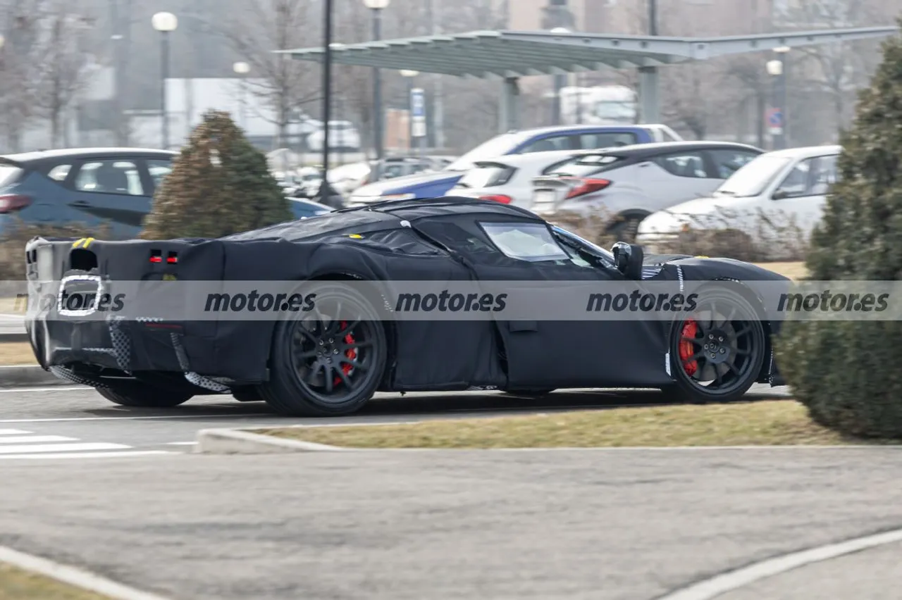 ferrari-f250-hypercar-fotos-espia-2025-2024100261-1707420044_15.webp.e0d894d5e3334609e07c9e9e434533bb.webp