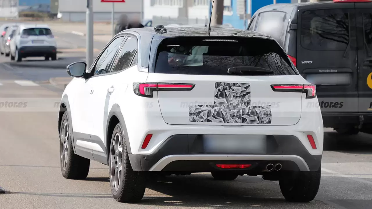 opel-mokka-2025-fotos-espia-2024100625-1709058629_12.webp