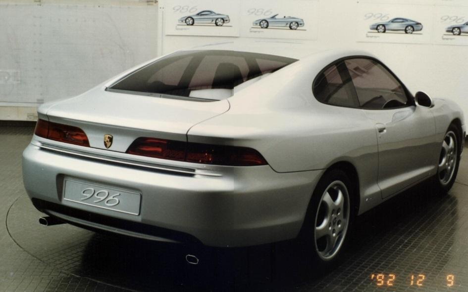 porsche1.jpg.8f6b977953e6e1a6caf1b2089aeb21d1.jpg