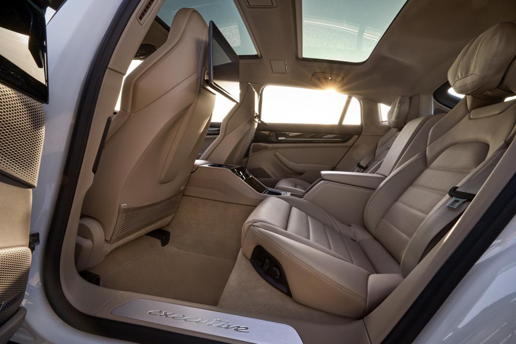 porsche_panamera_4_e-hybrid_executive_70.jpg.74d42966e733c16004c05abb108f4215.jpg