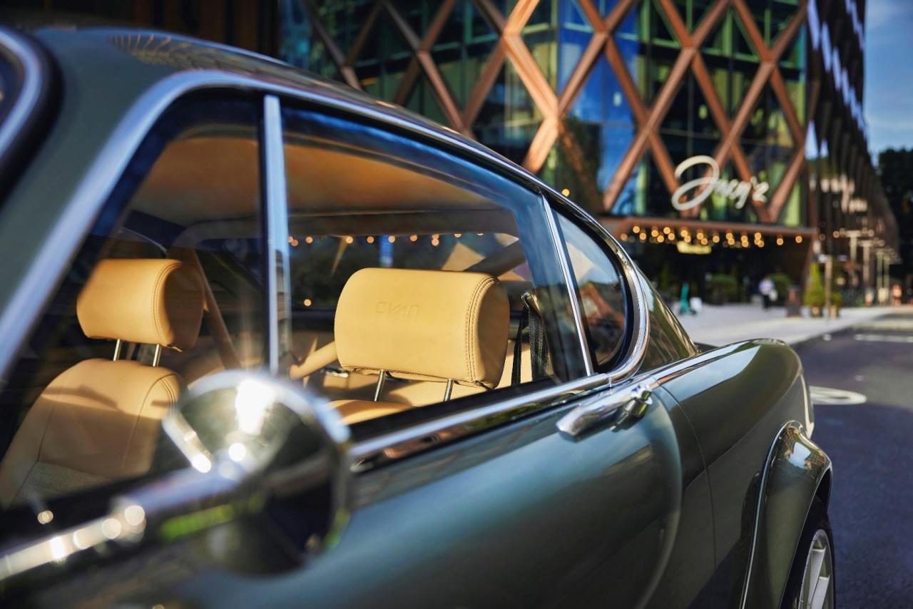 volvo-p1800-cyan-restomod-gets-new-gt-option-still-weighs-under-1000-kilograms_9.jpg