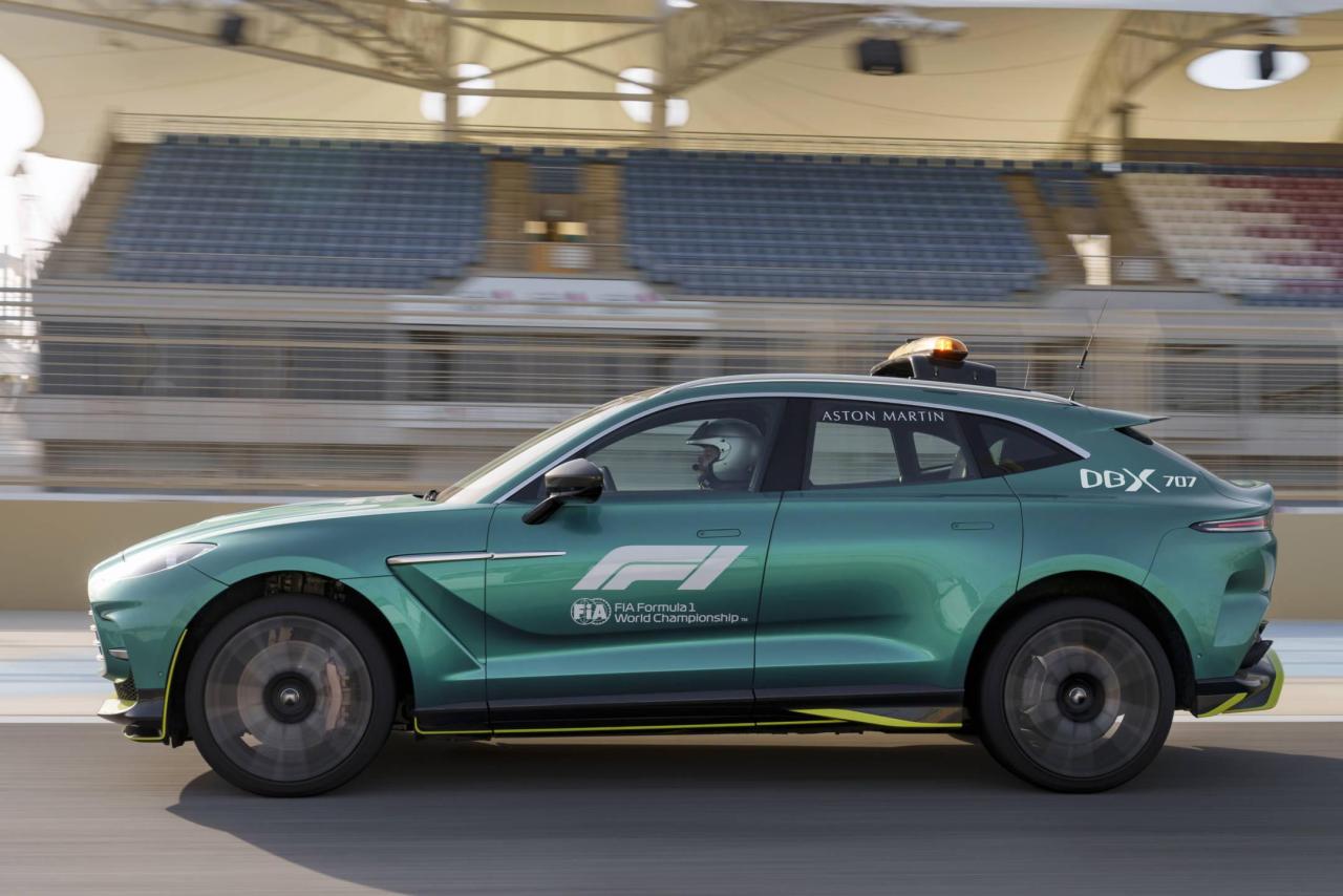 011_AstonMartinDBX707_OfficialMedicalCarofFormula1.thumb.jpg.8eb9d1bac52ecc9602579aa3422c238b.jpg