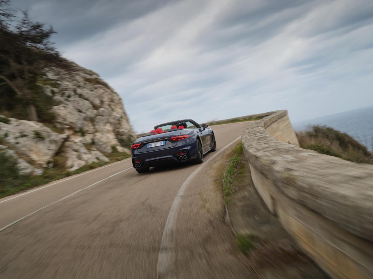 Medium-23387-Theall-newMaseratiGranCabrio-OurodetoJoy.thumb.jpg.897ea1fb6f6d73d8e5ef0517e21b61d4.jpg