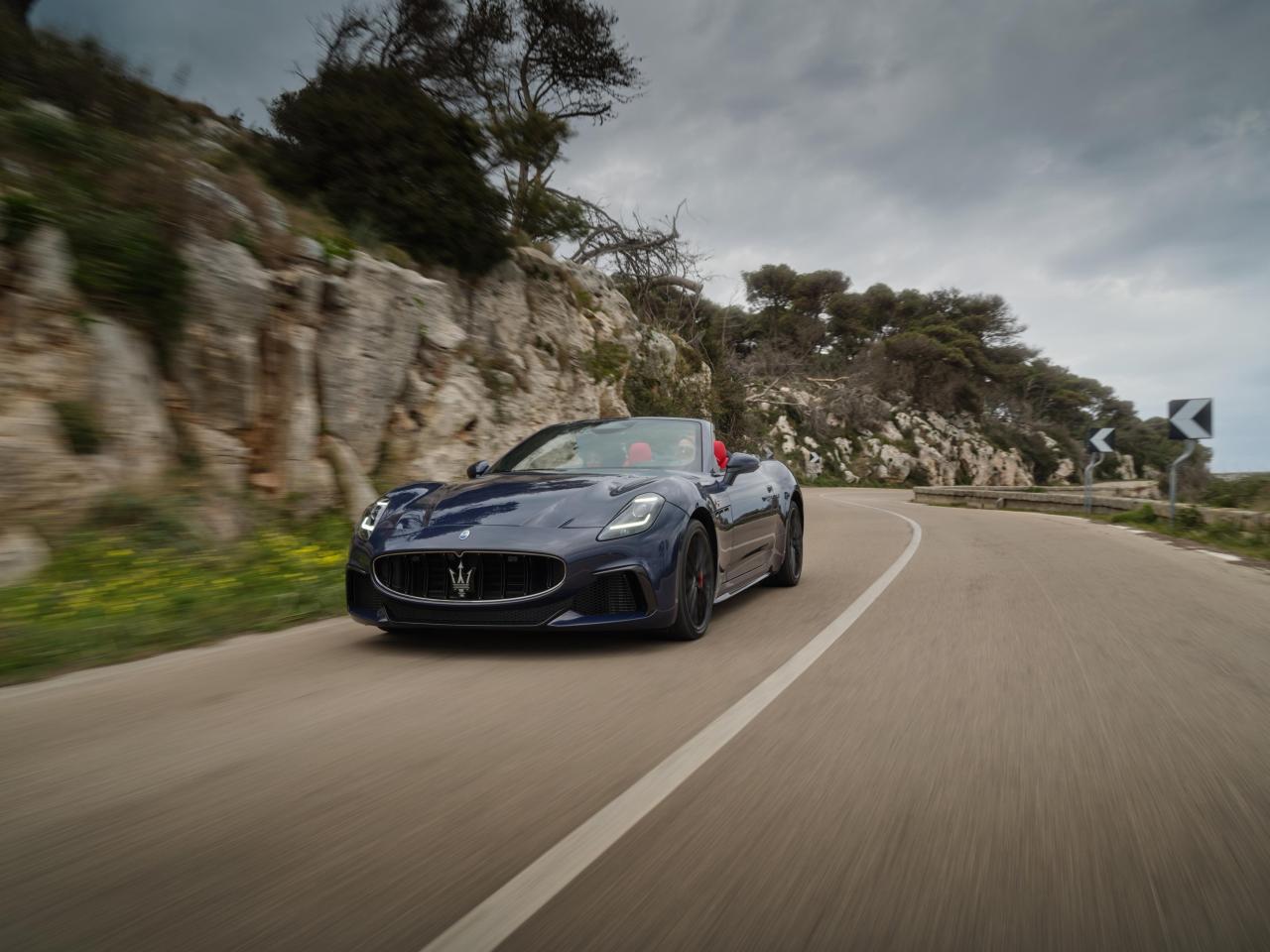 Medium-23391-Theall-newMaseratiGranCabrio-OurodetoJoy.thumb.jpg.40640282c5e7a63aec31d9ee47037a5f.jpg