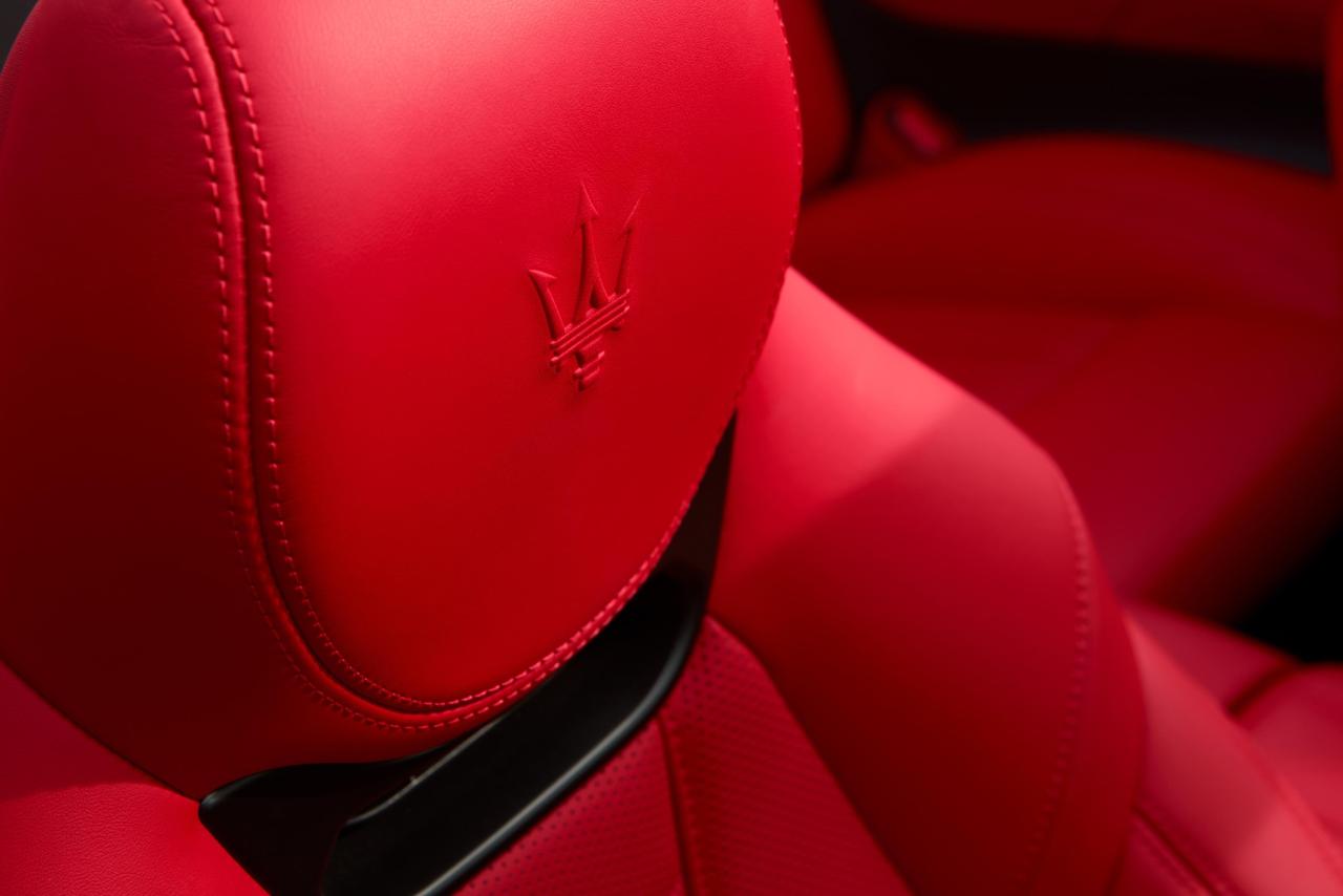 Medium-23393-Theall-newMaseratiGranCabrio-OurodetoJoy.thumb.jpg.e0dc0760599736d10fc86cd182afb516.jpg