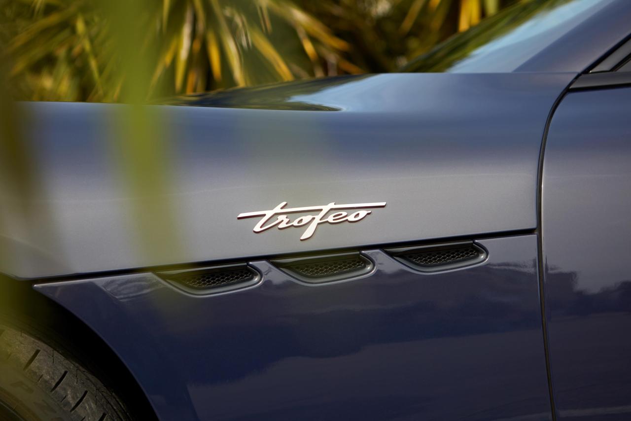 Medium-23394-Theall-newMaseratiGranCabrio-OurodetoJoy.thumb.jpg.8fc9de50bff4bcf39b4beca402bb92df.jpg