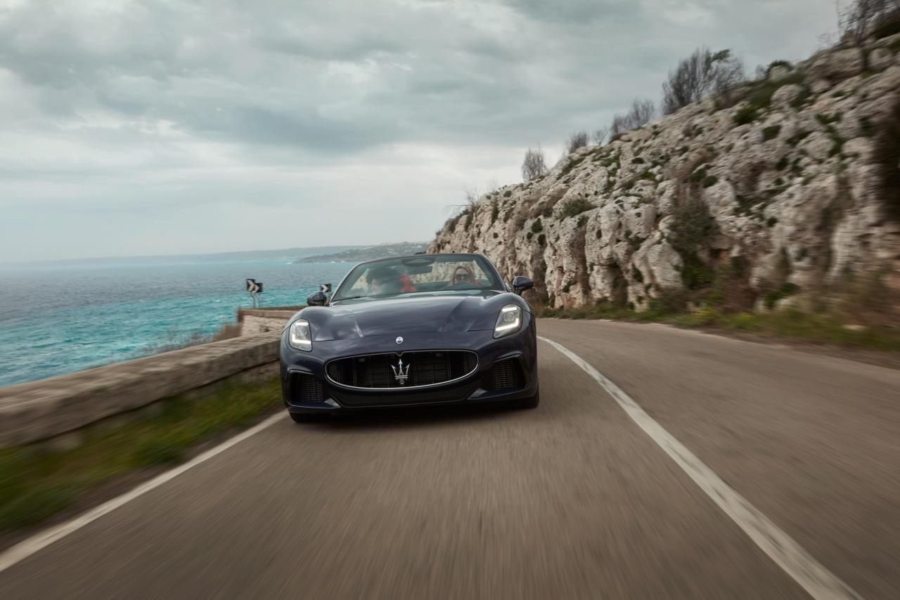 Medium-23401-Theall-newMaseratiGranCabrio-OurodetoJoy.thumb.jpg.bcba7780e052180df1398afab566c0c9.jpg