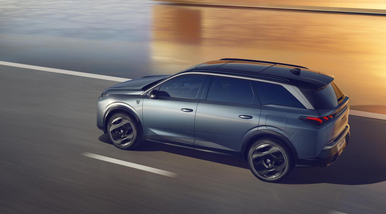 PEUGEOT_E5008_2403STYP_251.jpg