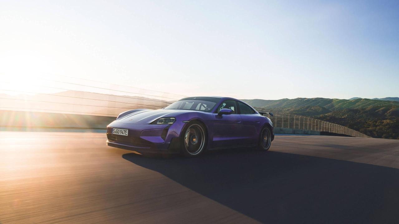 Sky_Purple_Metallic_Taycan_Turbo_GT_A1_00997_006.thumb.jpg.07ab66c335a3f550e253952206c5d0b3.jpg