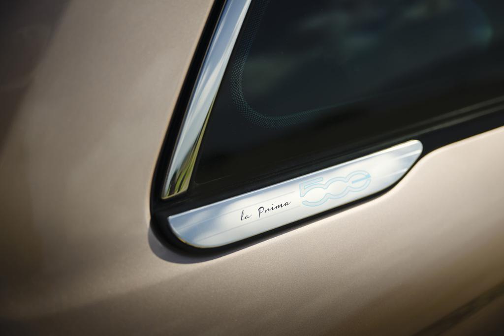 fiat_500e_inspired_by_beauty_69.jpg.5f55a49967533380c7cd220637a58f3b.jpg