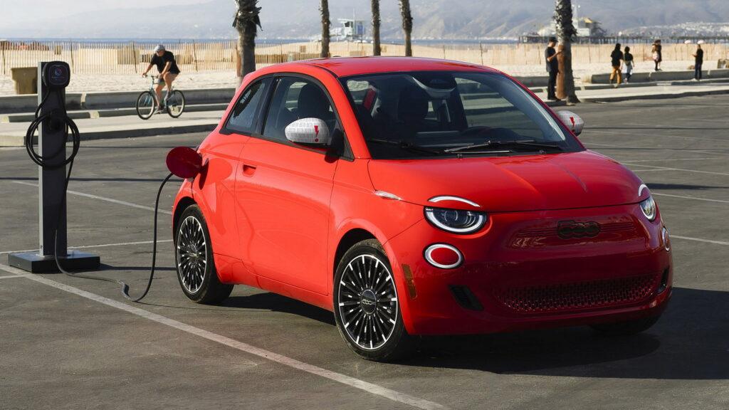 https___www.carscoops.com_wp-content_uploads_2024_03_Fiat-500e-BETA-Club-1s-1024x576.jpg.a48a675d3e790541f42d924fa1392c35.jpg