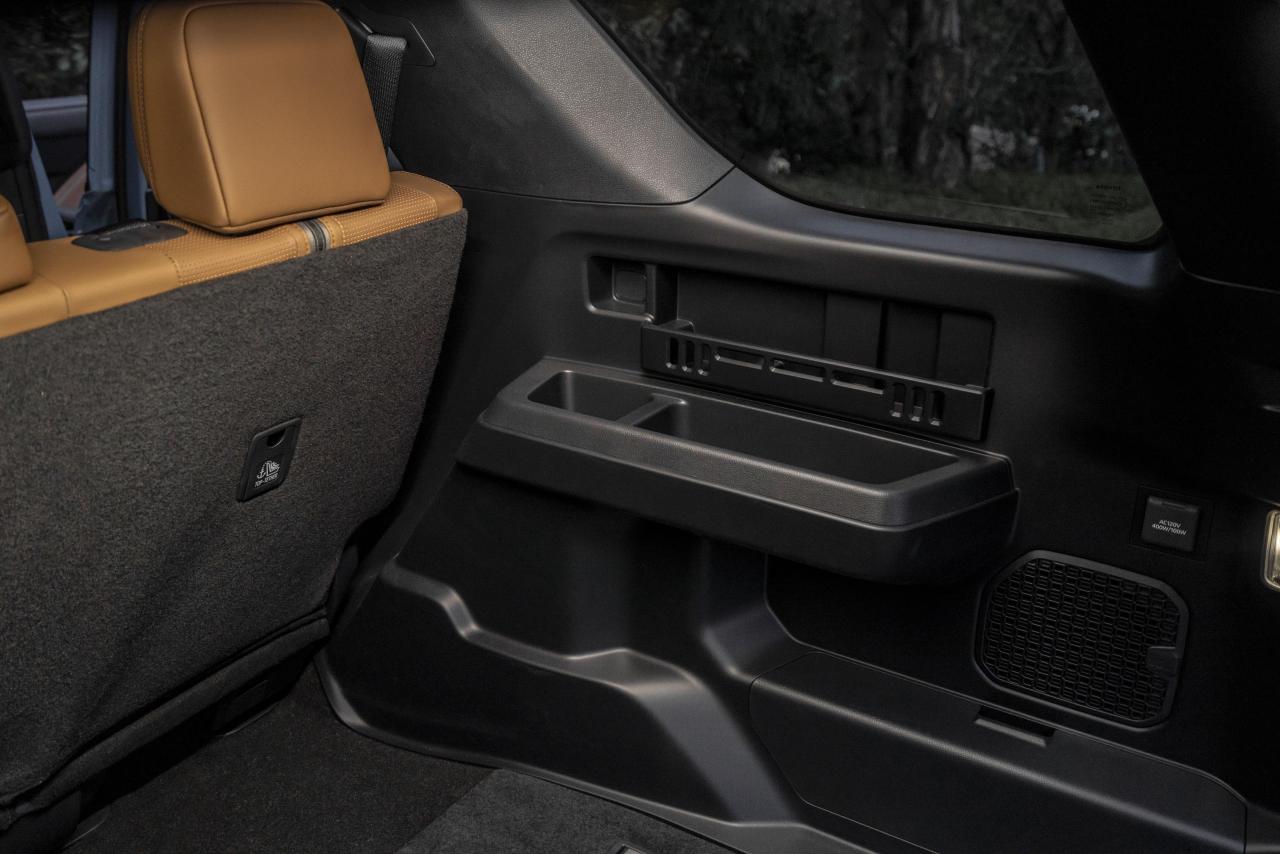 2025_Toyota_4Runner_Limited_BrownLeather_02.thumb.jpg.327ad34bddcf8f25bcd1d8f7b547e308.jpg