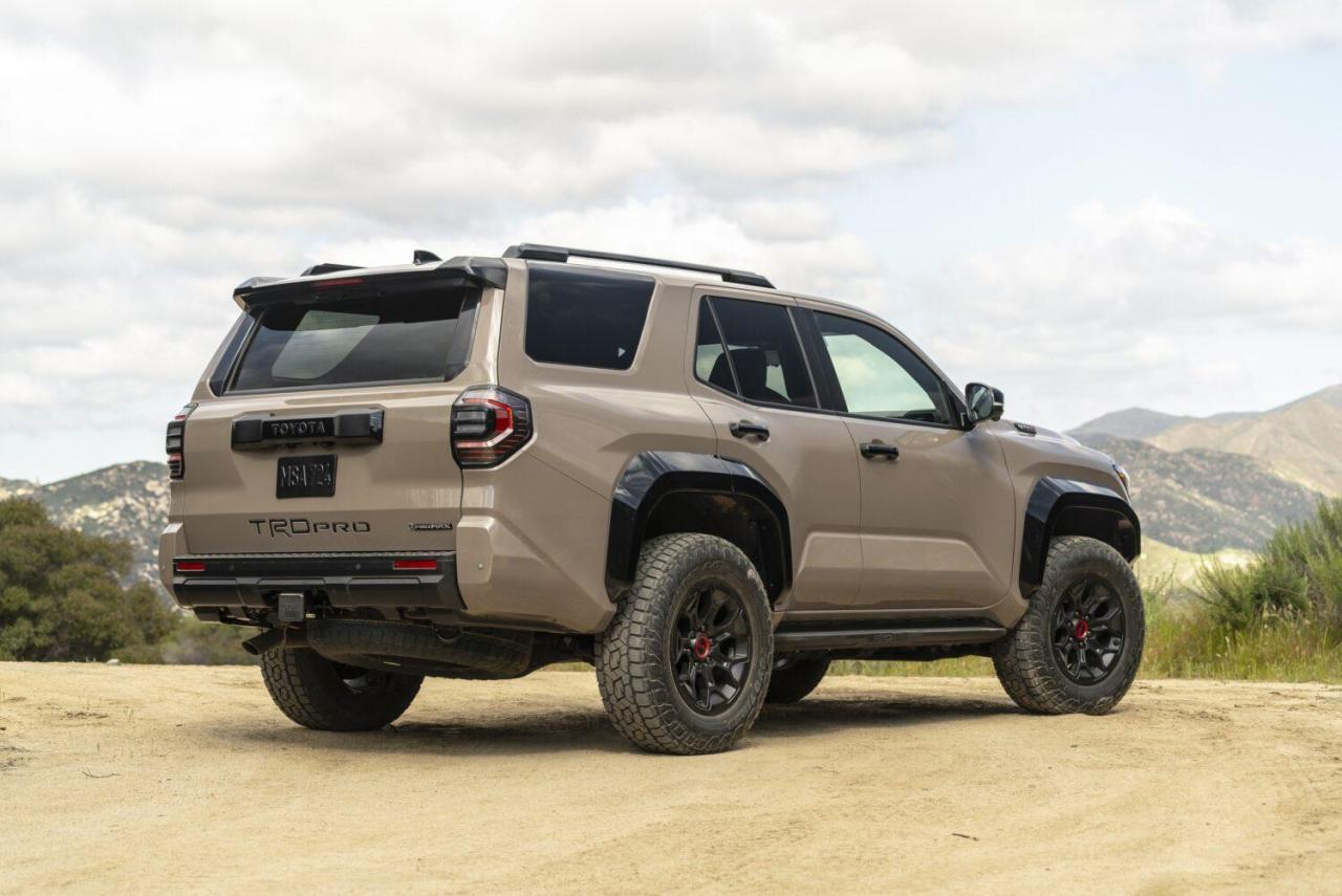 2025_Toyota_4Runner_TRDPro_Mudbath_03-1500x1001.thumb.jpg.fb191ecb21284d6d414b2e5d55a4b430.jpg