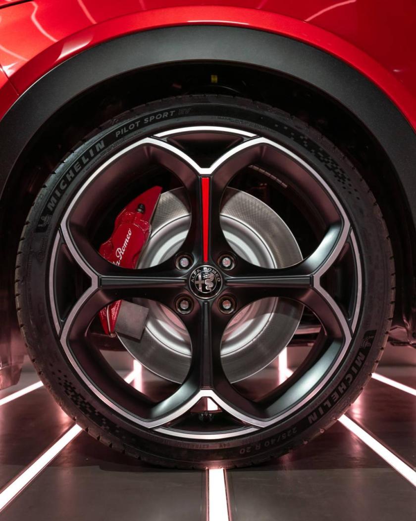 AlfaRomeoJunior(5).thumb.jpg.d9e1dadbb02202ed5c8e465b59270239.jpg