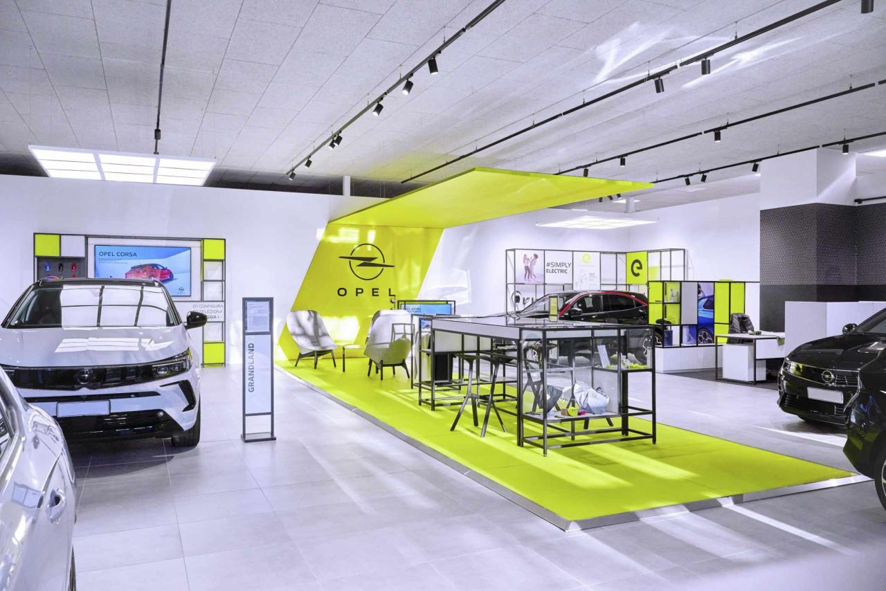 BoldModernElectrifyingNewCIConceptforOpelShowrooms(1).thumb.jpg.5e1fb228e33202583a71333497b4e40e.jpg
