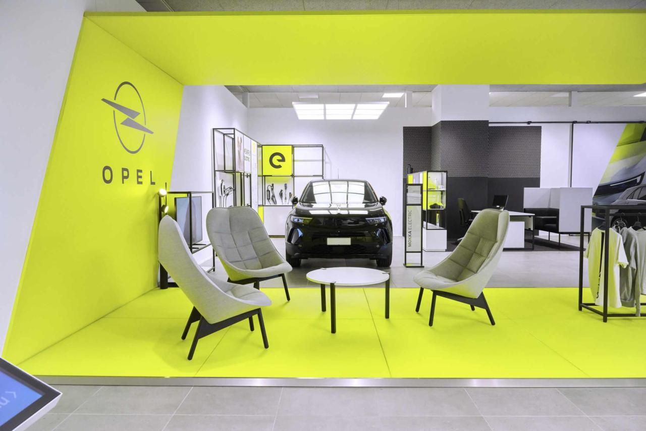 BoldModernElectrifyingNewCIConceptforOpelShowrooms(2).thumb.jpg.65c4db05ea31039896e2da745e5f7e99.jpg