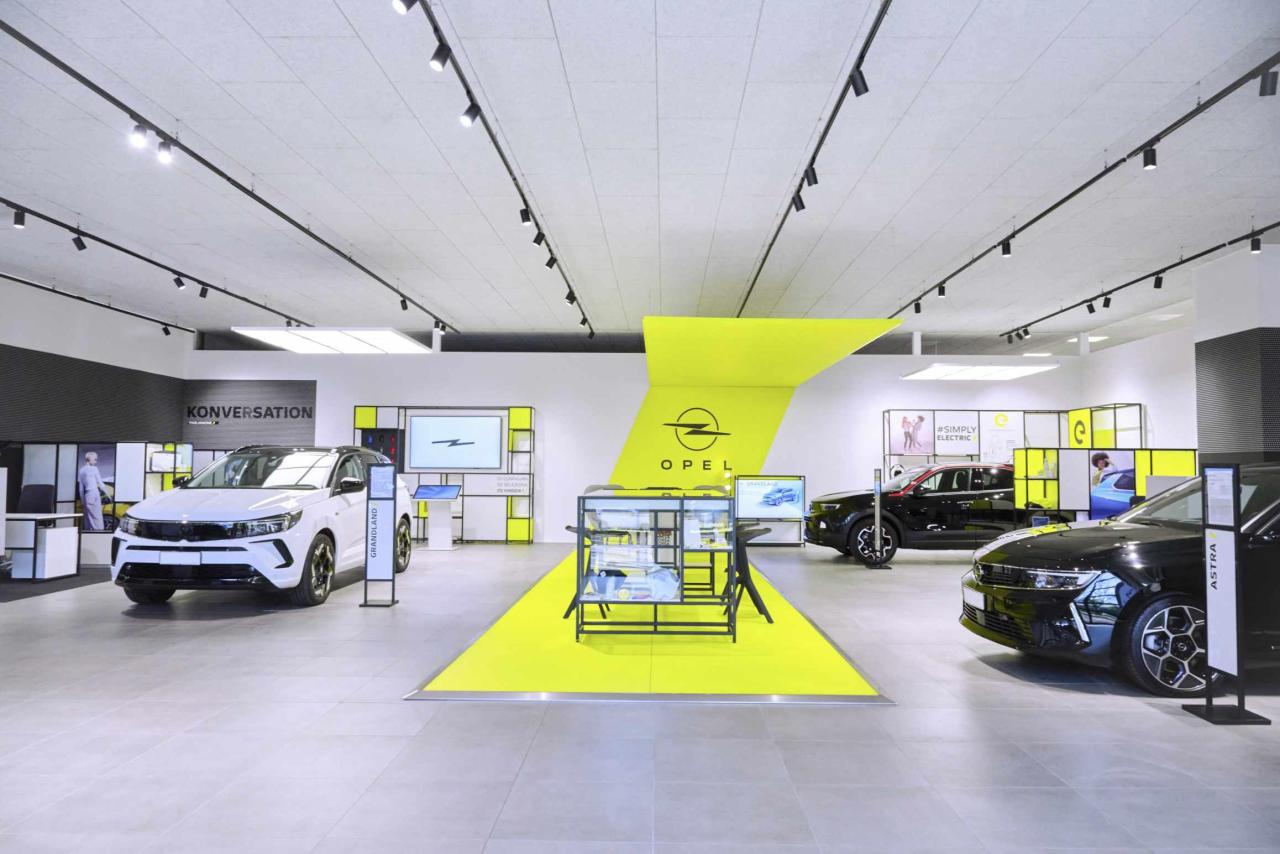 BoldModernElectrifyingNewCIConceptforOpelShowrooms.thumb.jpg.306cd208f7aab7783c84553181911a6a.jpg