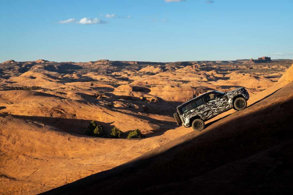 DEF_OCTA_25MY_TD_250424_01_MOAB.jpeg.05da51ea8815cd305a7f29d15d5c92f7.jpeg