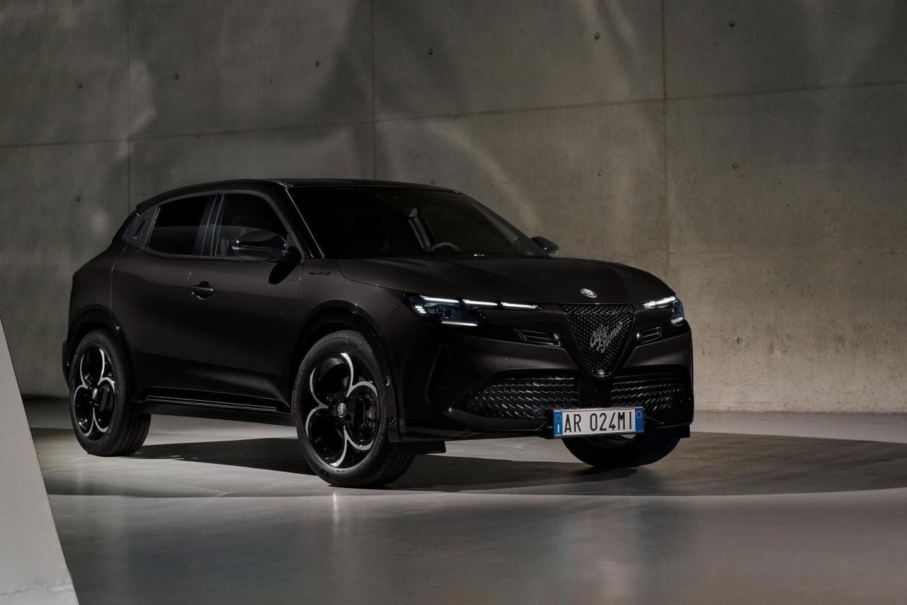 ESTERNI-black.thumb.jpg.b184cee70e70743339e276bd78a4055f.jpg