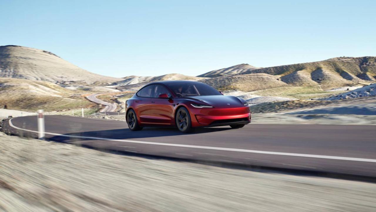 Model-3-Performance_99-LHD.thumb.jpg.30d13c79c77f896e54c3b99374b68765.jpg