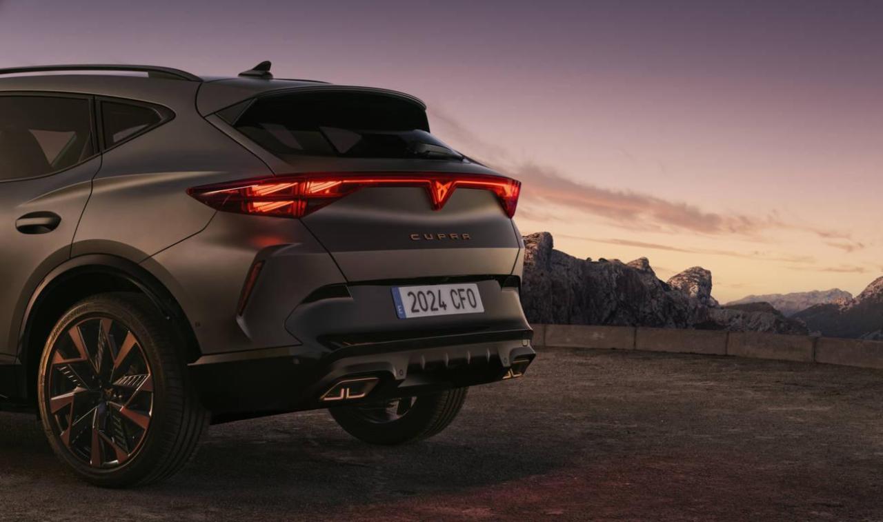 New-CUPRA-Formentor-from-success-story-to-icon_07_HQ.jpg