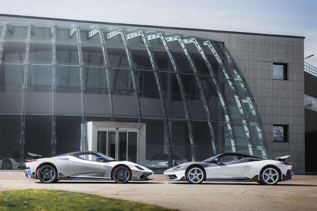 PininfarinaBattistaReversarioandAnniversario_3.jpg.35b05541e560a4d30b039db46168d307.jpg