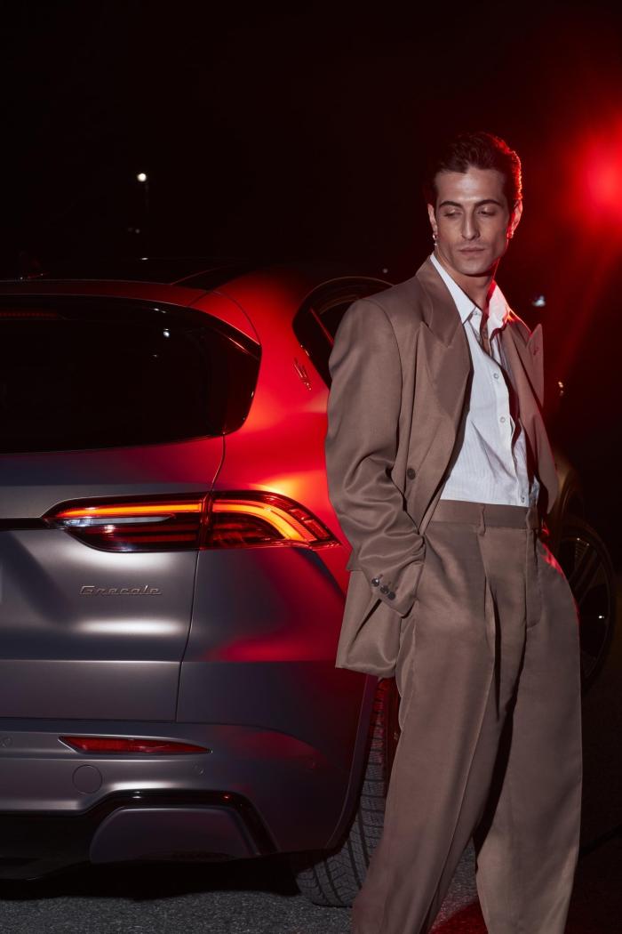 Small-23815-MaseratiFolgorecampaignItTurnsYouOn-GrecalewithDamianoDavid-ph.PaoloZerbini.thumb.jpg.587f3387b9e80af6cc6cd7575e75023c.jpg