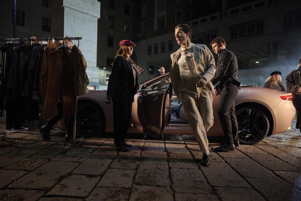 Small-23820-MaseratiFolgorecampaignItTurnsYouOn-BehindthescenewithDamianoDavid-ph.MaxSarotto.thumb.jpg.926bea444dacc52b172cfa7953d1dcd5.jpg