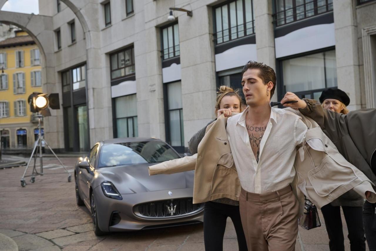 Small-23829-MaseratiFolgorecampaignItTurnsYouOn-BehindthescenewithDamianoDavid-ph.MaxSarotto.thumb.jpg.f07ea1b31b9772470c80553242d923b4.jpg