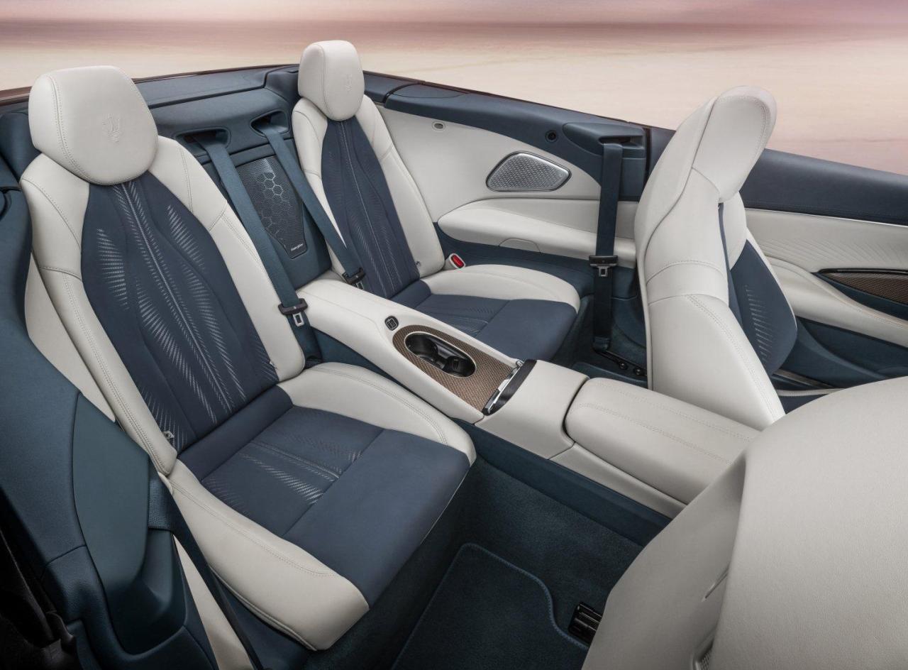 Small-23868-MaseratiGranCabrioFolgore.jpg