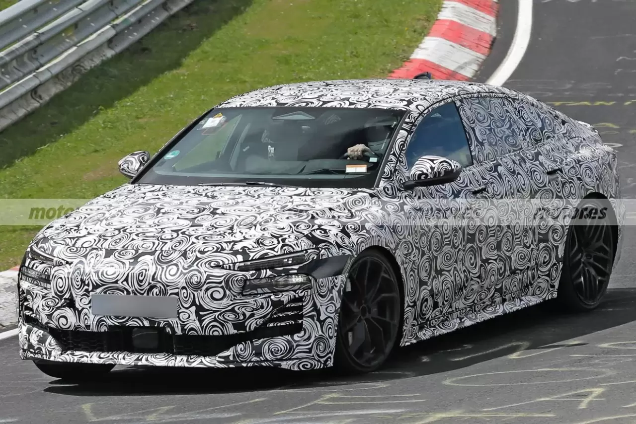 audi-rs-6-sportback-e-tron-fotos-espia-2025-2024101561-1713366994_3.thumb.webp.3d4a8b645d99586968dca1ce109dcbde.webp