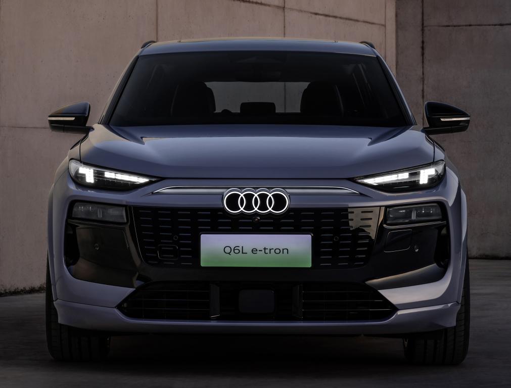 audi_q6l_e-tron_quattro_s_line_891_0f340dea0f4e0b9f.jpg.5bfb2f8dad205ea2a22dc89314e1fd47.jpg