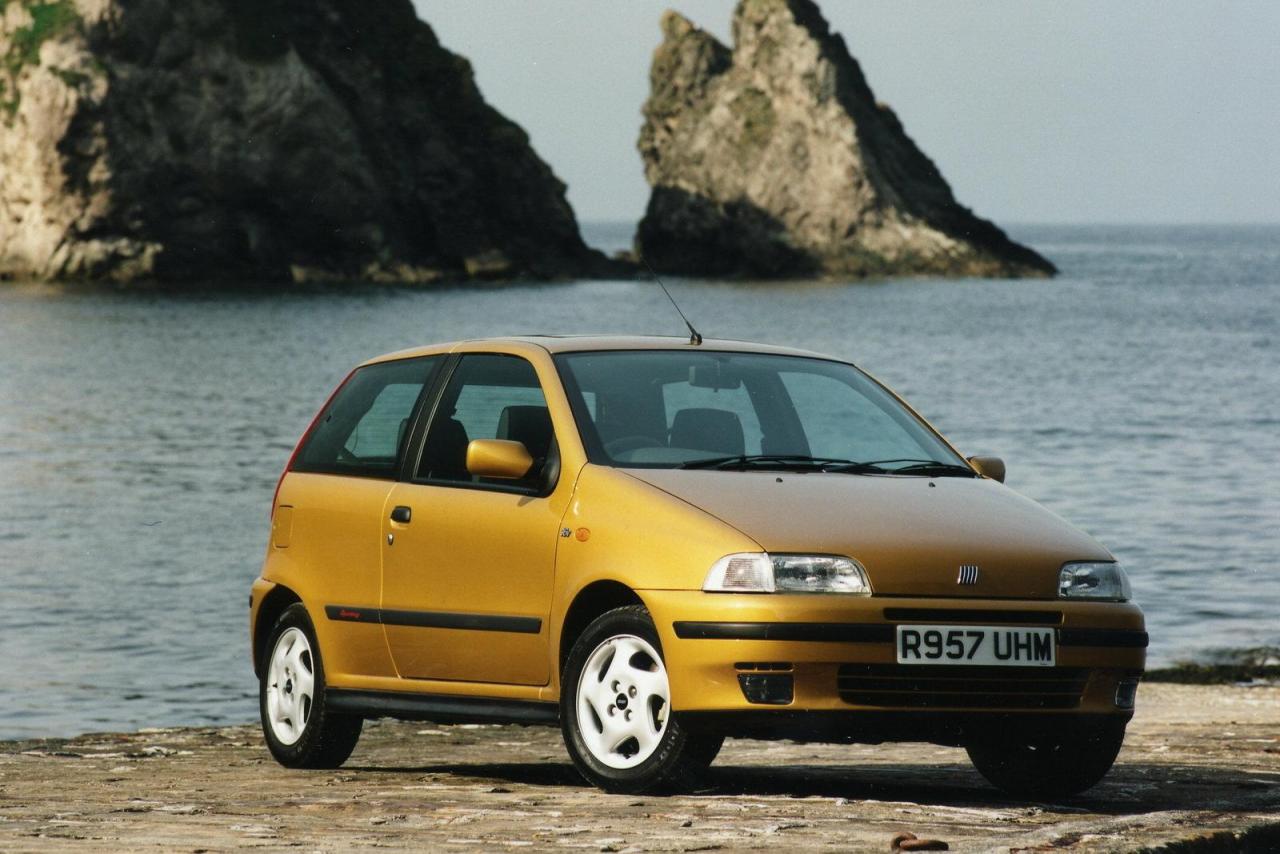 fiat-punto-storia_05.thumb.jpg.8eb89b7e9610433d38fdf03db5014587.jpg