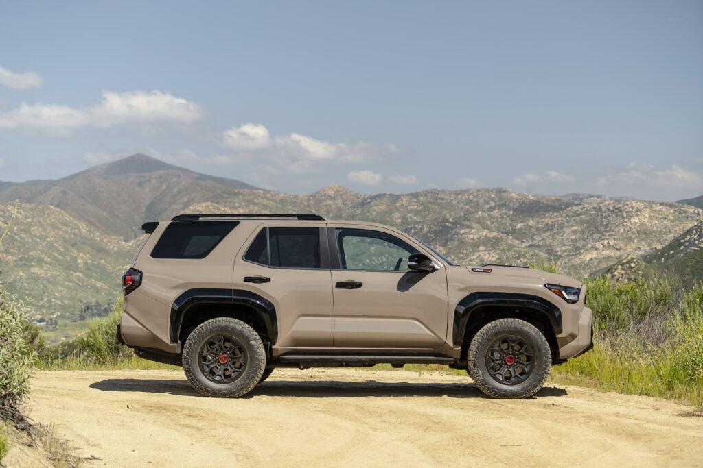 https___www.carscoops.com_wp-content_uploads_2024_04_2025_Toyota_4Runner_TRDPro_Mudbath_016-1024x683.jpg.4f84b24557f9d34fa2b957826b58e985.jpg