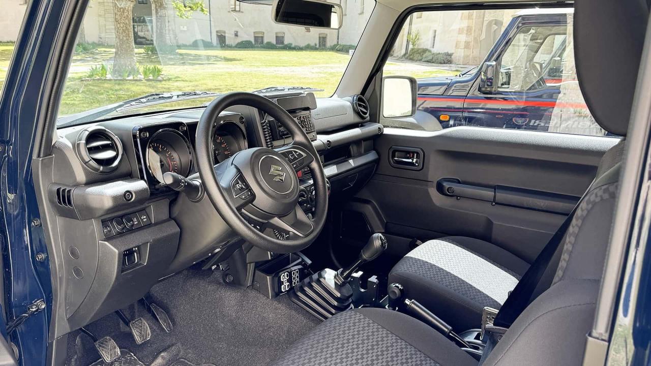 la-suzuki-jimny-dei-carabinieri-2024(8).thumb.jpg.37e110a4bd63619933dff35f80b0bf7d.jpg