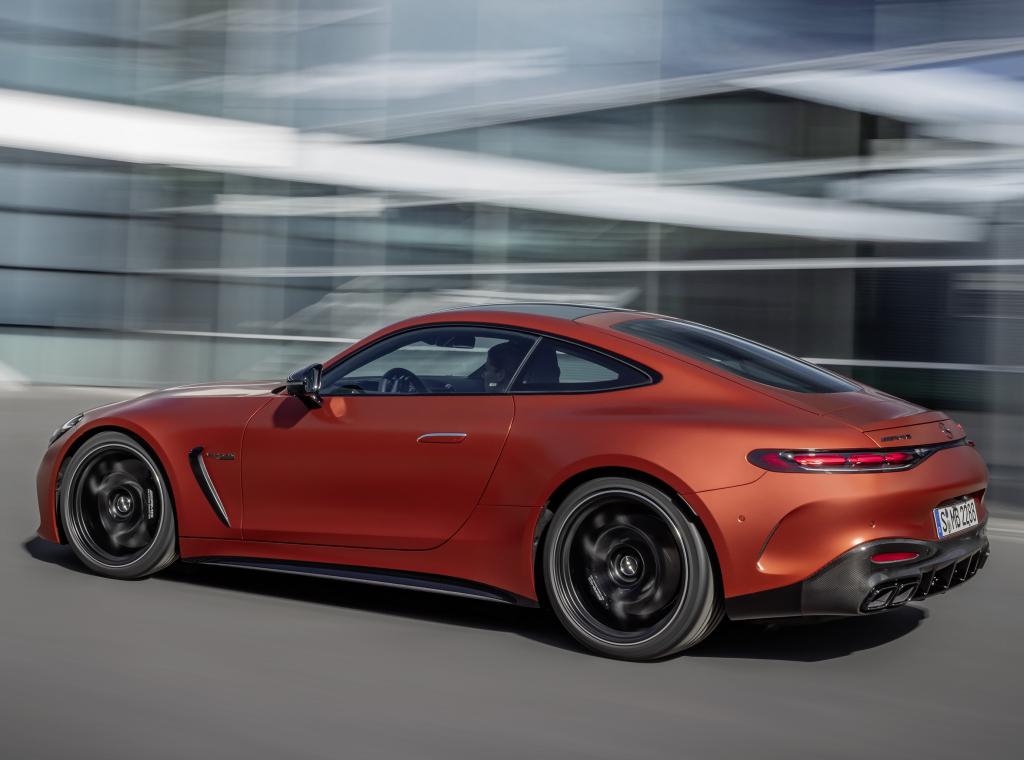 mercedes-amg_gt_63_s_e_performance_71_049403910acd0805.jpg.7a4539206bf5d70d623173ce9aa571ca.jpg