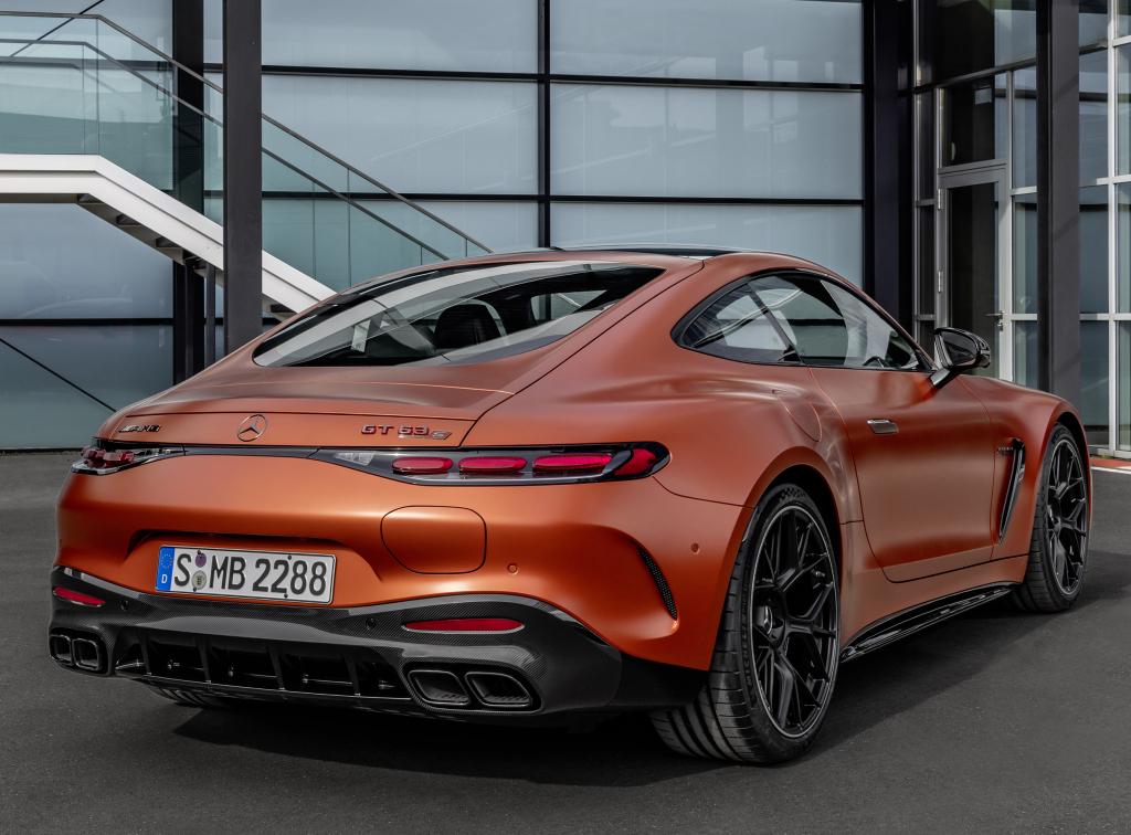 mercedes-amg_gt_63_s_e_performance_848_055703ab09f8075c.jpg.5fe4c70983997eab5b26e998a3bca61a.jpg