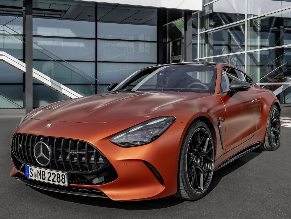 mercedes-amg_gt_63_s_e_performance_9_047a02ef0b550886.jpg.928379bb371c0ed574636e94b354dd92.jpg