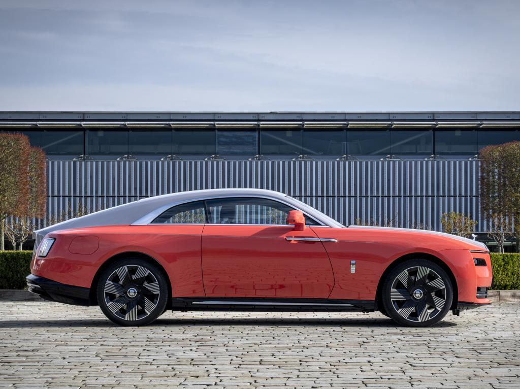 rolls-royce_spectre_611_018d000013060e3b.jpg.ded02033ef2aa30a72037b88312147d9.jpg