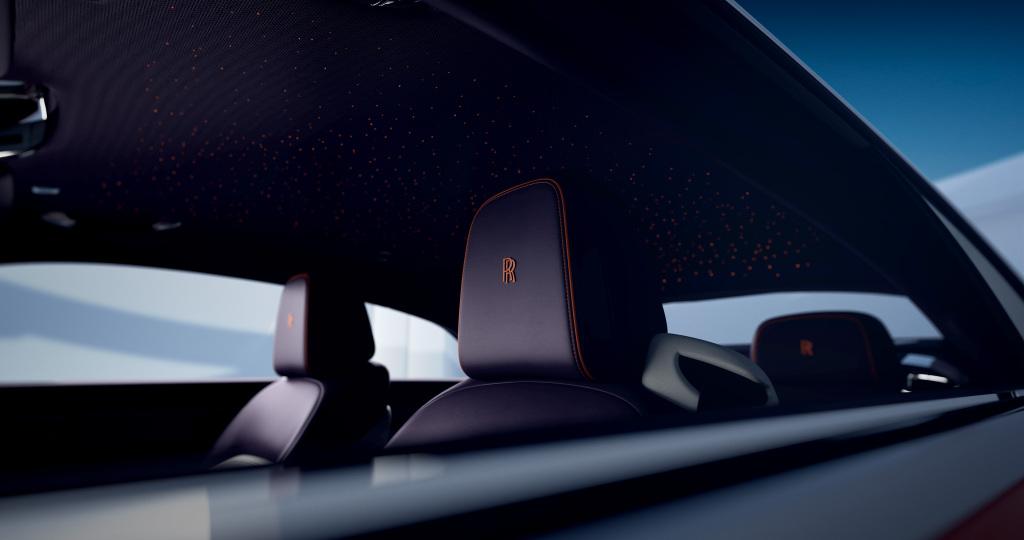 rolls-royce_spectre_escapism_9.jpg.0914acb5c7253d20c20d8ed5f2c57c48.jpg