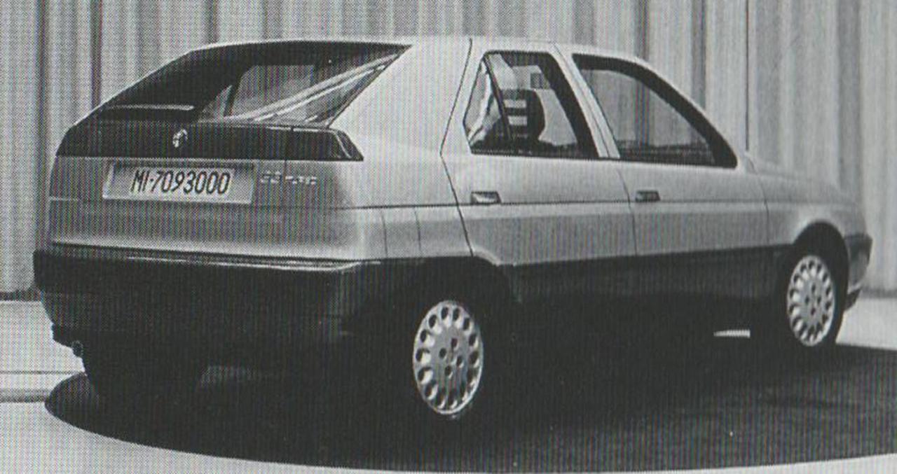 381574428_Alfa145-146proposta1555porte.jpg.2a75ca2197137257b27cff27f27db648.thumb.jpg.cb229d10426bcd44155fdb34b98329e5.jpg