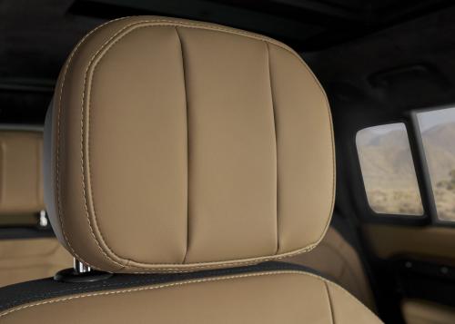 DEF_130_25MY_080524_11_INTERIOR.jpg.4ce9e01a1b6ea260af72cc981a5ecdc9.jpg