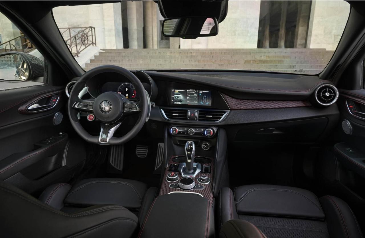 GiuliaSuperSport (11).jpg